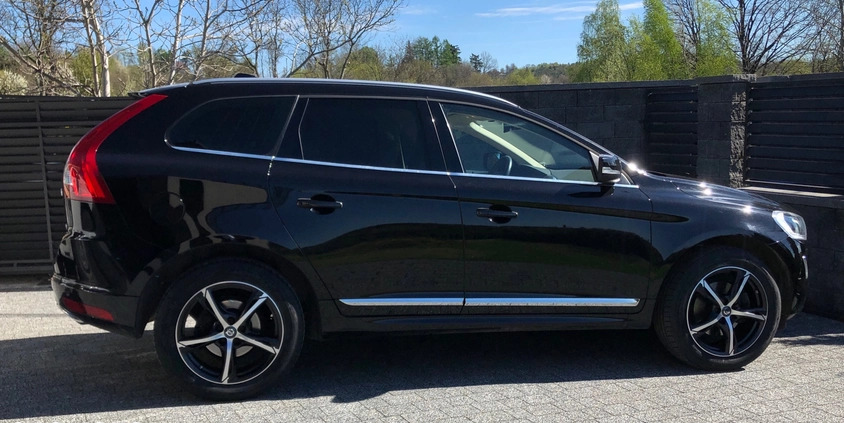 Volvo XC 60 cena 95000 przebieg: 147000, rok produkcji 2016 z Kraków małe 67